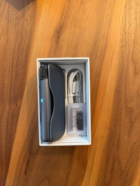 Autres tabacs: KIWI Starter Kit E-Zigarette | Komplett mit Box & Zubehör – D'occasion à Staufen par inf_gw9p 1