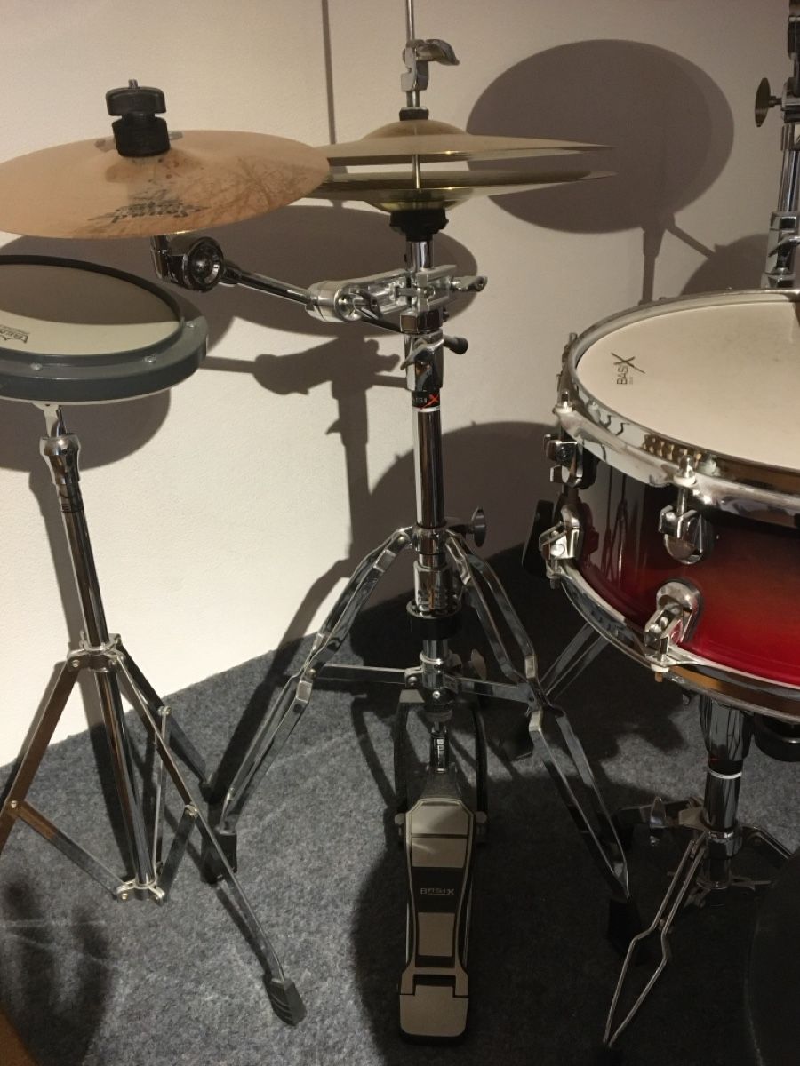 Musikinstrumente: Schlagzeug – Gebraucht aus Savognin von idb_gcn2 1