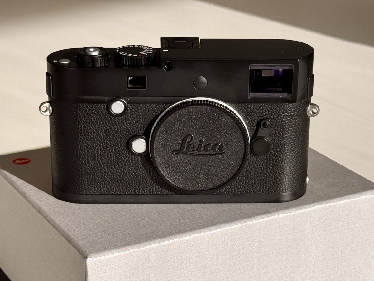 Leica Kamera: Leica M Monochrom camera type 246 black excellent condition – Neu (gemäss Beschreibung) aus Zug von mhannesb