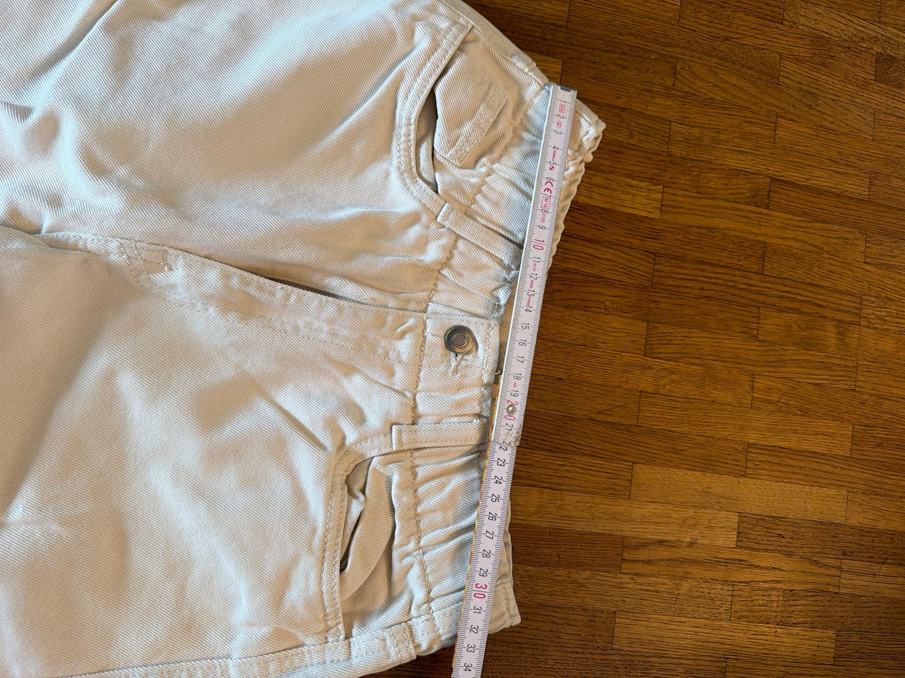 H&M Jeans: Jeans, H&M, Grösse 36, Top Zustand – Usato da Morgarten venduto da elabaumann_ch 3
