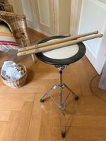 Drumpad mit Sticks