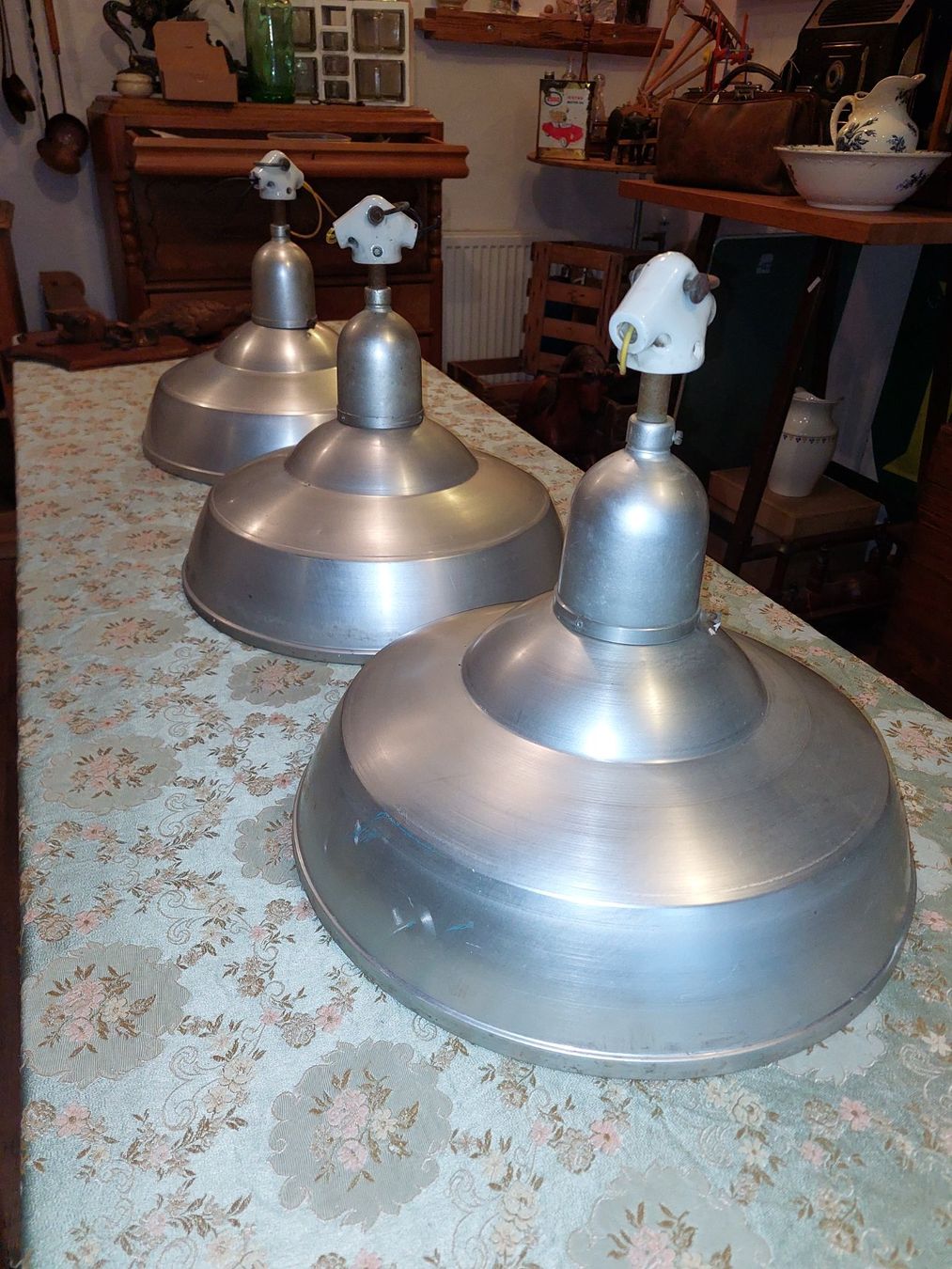 Lampade: 3 Industrie Lampen – Usato da Siblingen venduto da rantiques