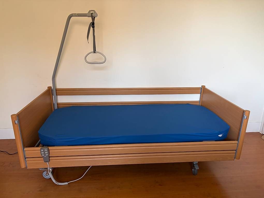 Altro per la cura del corpo: Lit de soins neuf de marque Bock – Usato da Lausanne venduto da Baz58