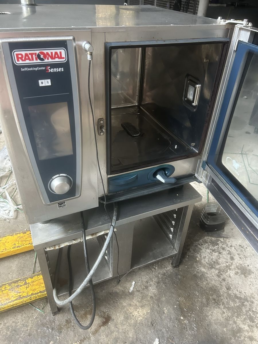 Rational Forni: Fourneau Rational SelfCookingCenter Senses d'occasion – Usato da Thônex venduto da yac_h7nr