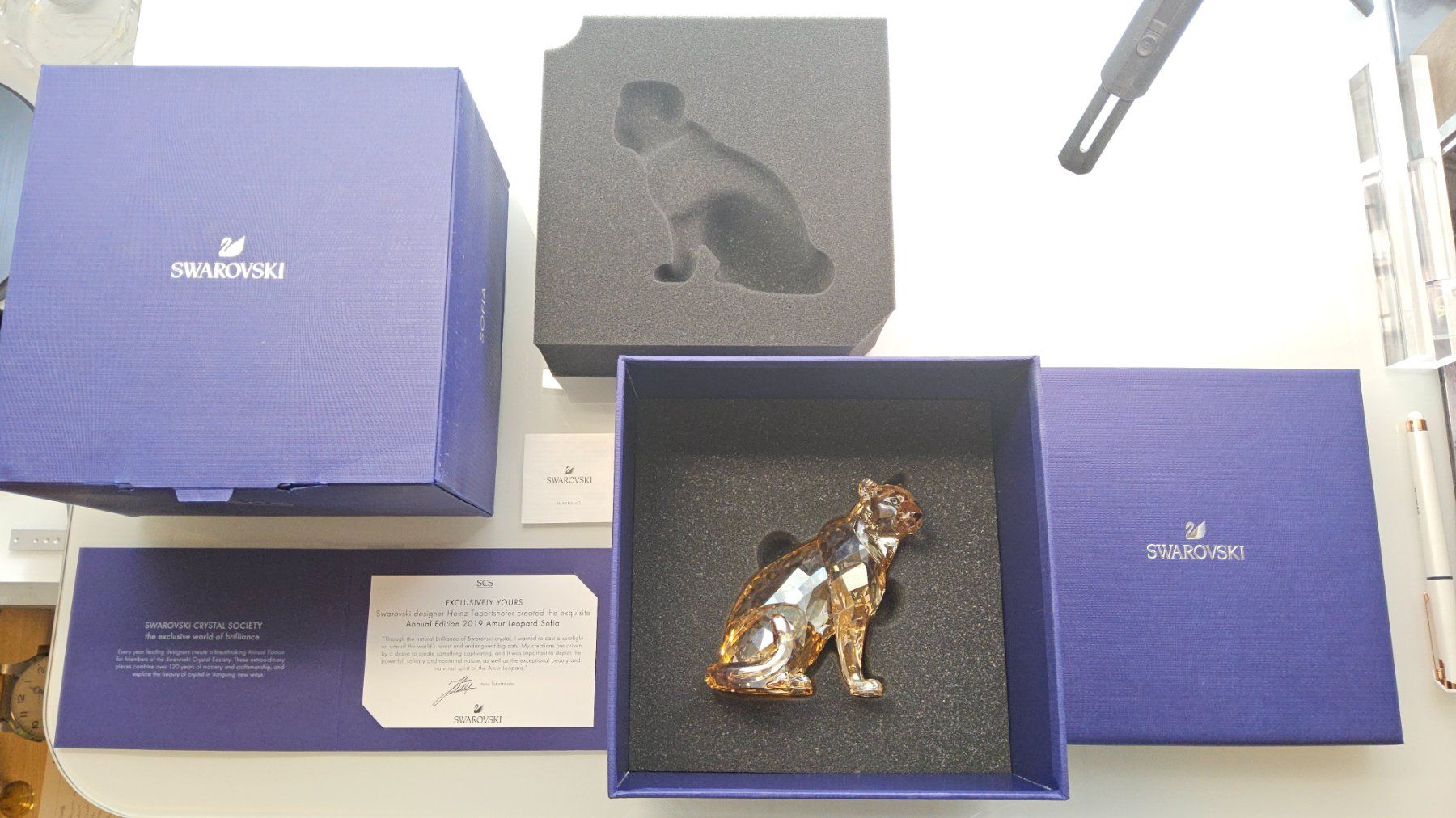 Swarovski Statuette: Swarovski Crystal Sofia Heinz Tabertshofer Annual ed. 2019 – Usato da Malleray venduto da Frederic24