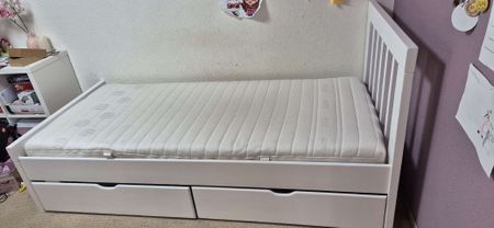 Kinderbett ohne Matratze und 2 Schubladen, weiss, top Zustan