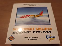 Southwest Airlines Boeing 737-700 1:400