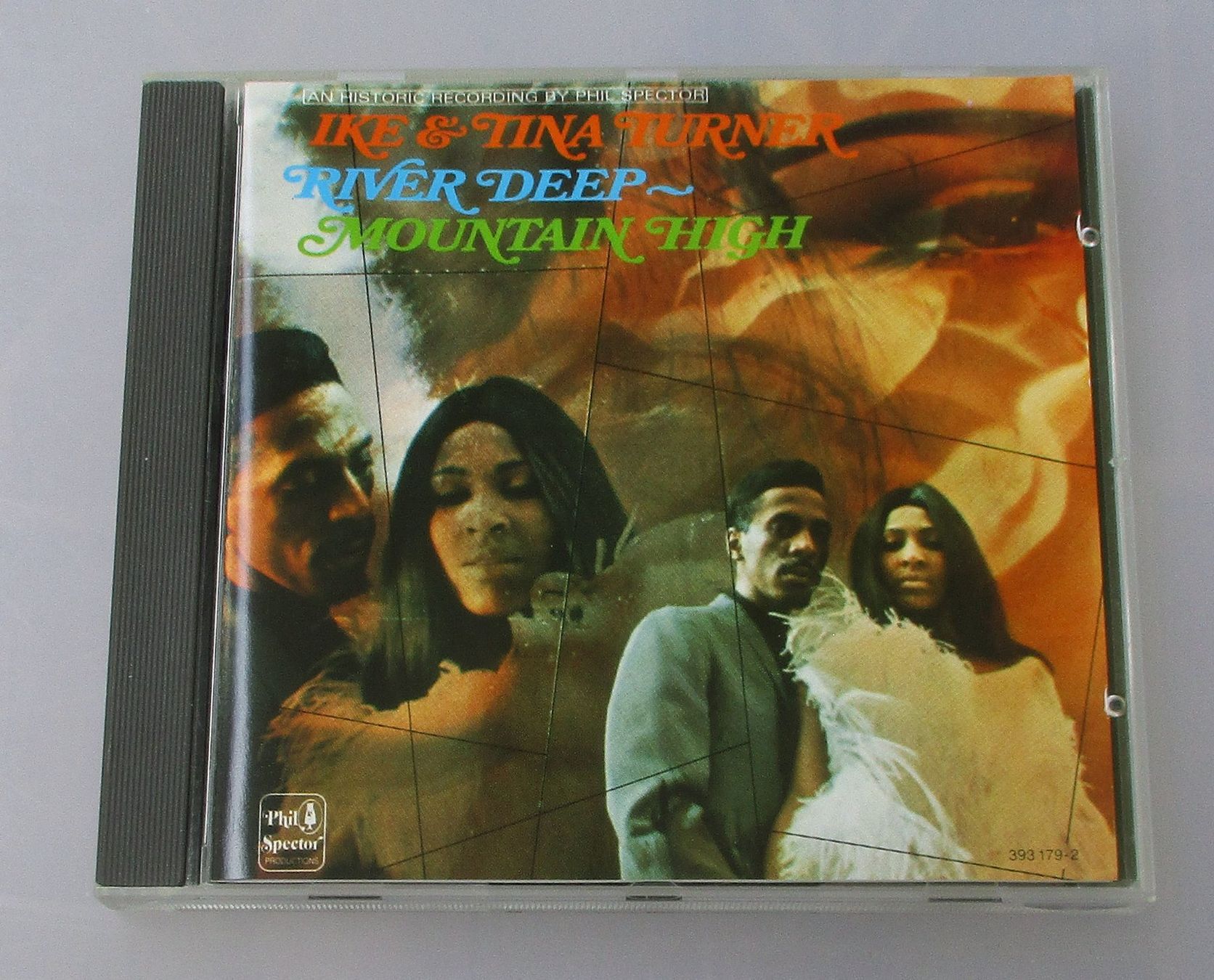 CD: IKE & TINA TURNER - River Deep - Mountain High – Usato da Wattwil venduto da Muriel11