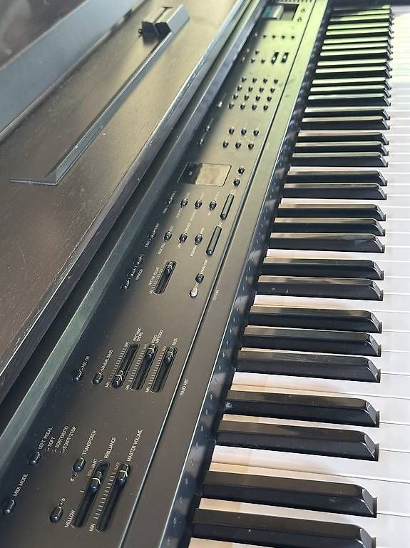 Strumenti musicali: Yamaha Clavinova CVP-10 – Usato da Oeschseite venduto da 2005bendicht 2