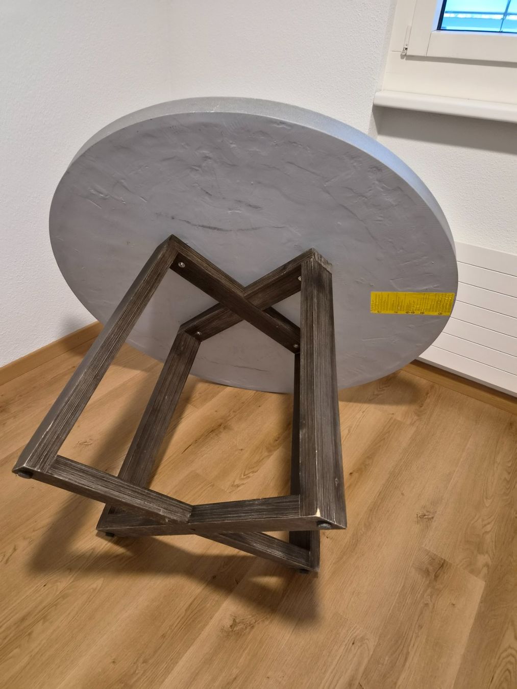 Tavoli: Rundtisch, Campingtisch, Durchmesser 120 cm, 6 bis 8 Plätze – Usato da Triesen venduto da RolfBeck 3