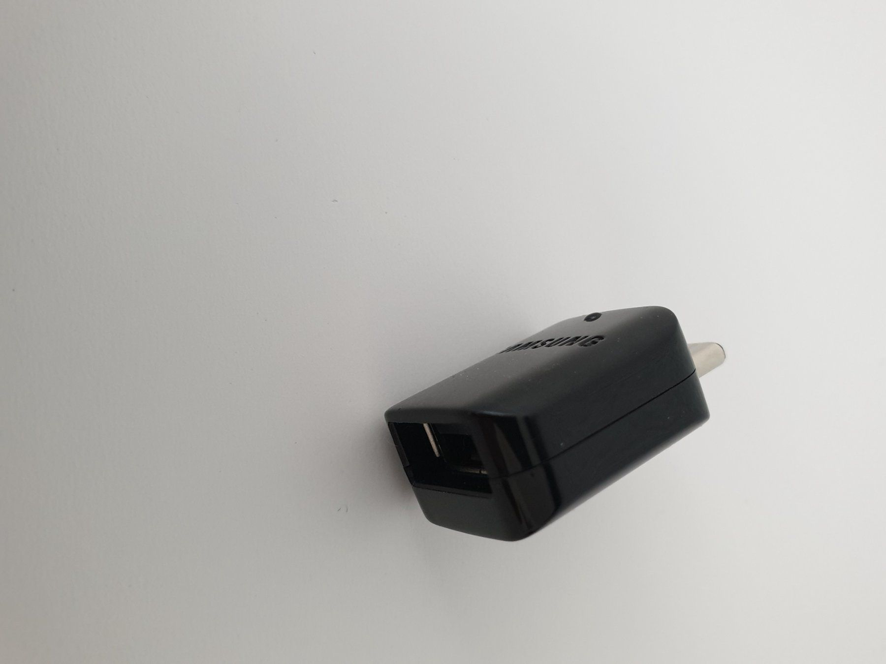 Samsung Unità & Adattatore: Samsung Handy USB Connector neu. – Nuovo e nell'imballaggio originale da Zürich venduto da Leica.C89 3