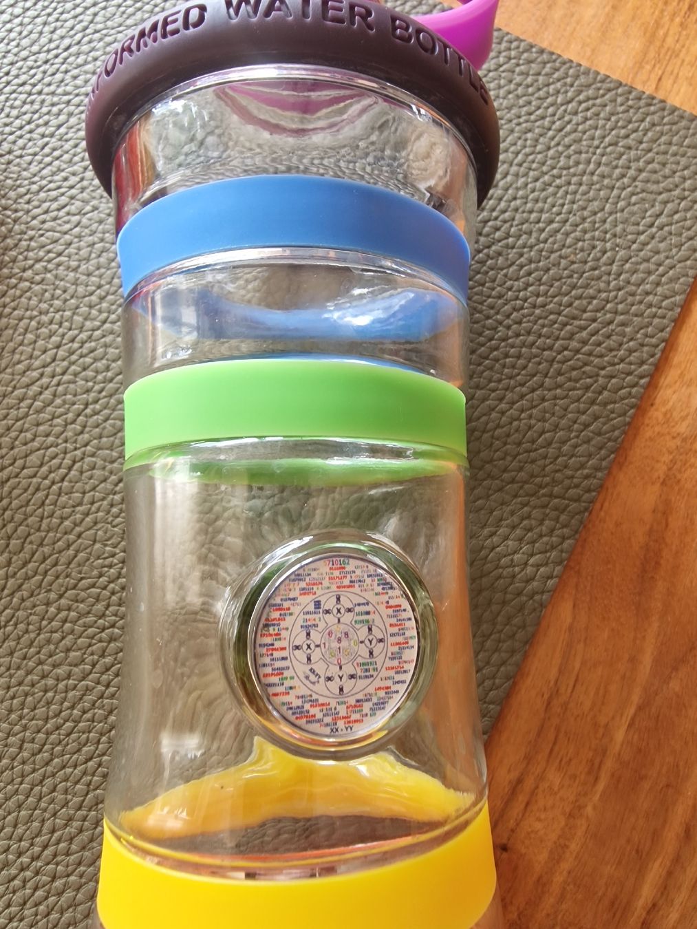 Borracce & Thermos: Trinkflasche/Yogaflasche – Usato da Eglisau venduto da mmkristall 1