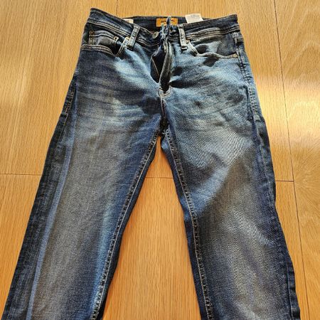 Jack & Jones Jeans Gr. 28/32 Regular Clark, Top Zustand