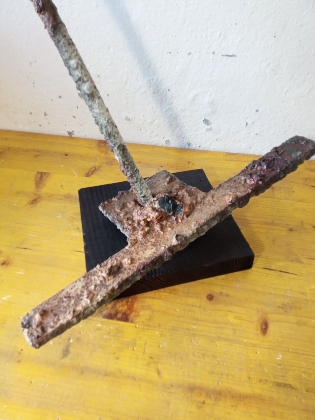 Sculture & Statue: Rostige Abstrakte Metallskulptur Eisenplatte – Usato da Zürich venduto da edi_c2m6 7
