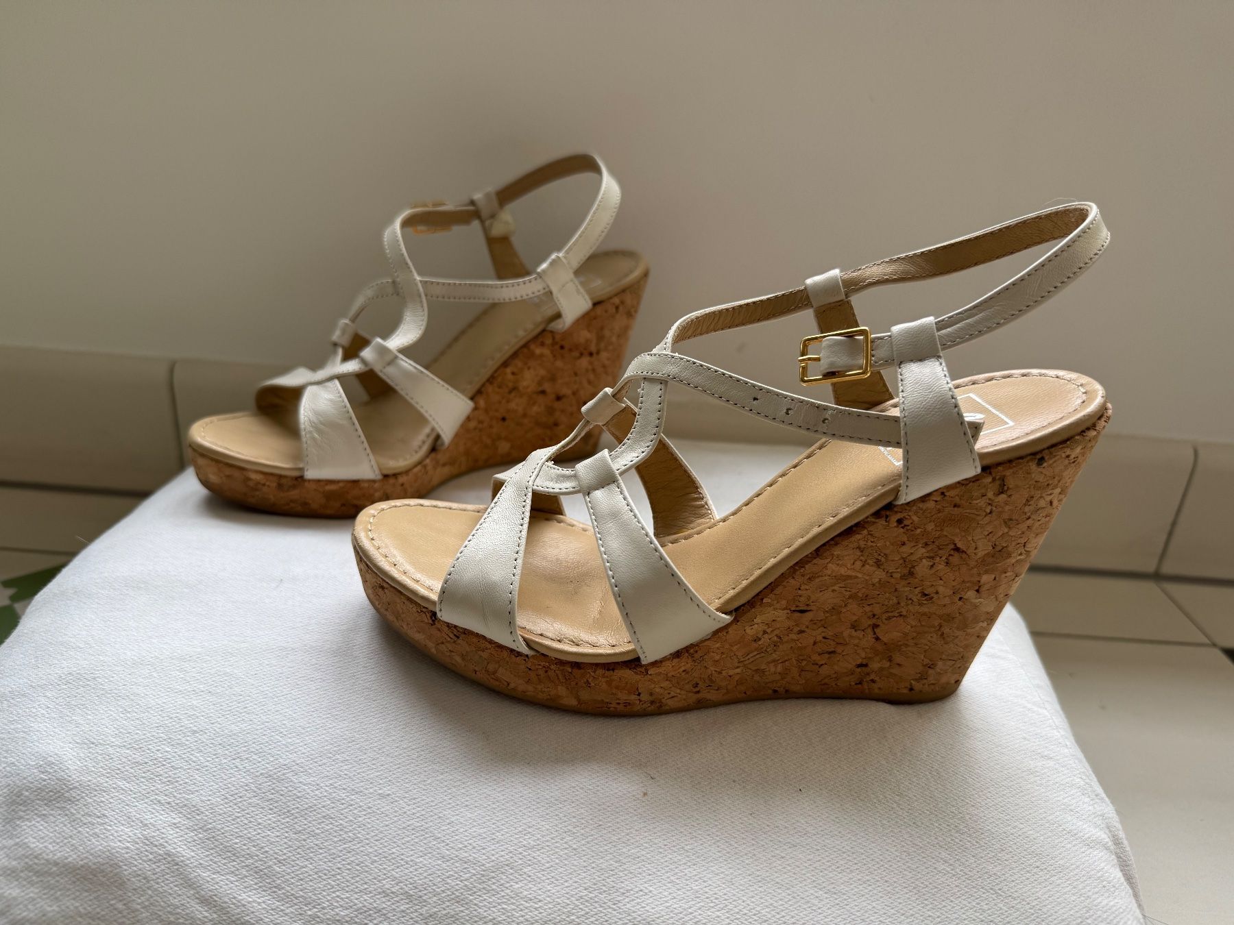 Scarpe da donna: Sandales à talons – Usato da Zürich venduto da odi_ldv8
