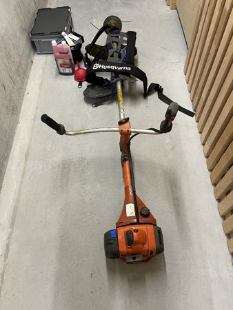 Débroussailleuse Husqvarna 545 RX bon état