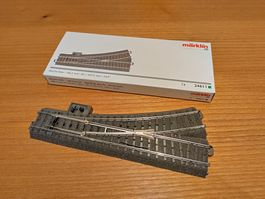 Märklin 24611 Weiche links mit Laterne, Decoder und Antrieb