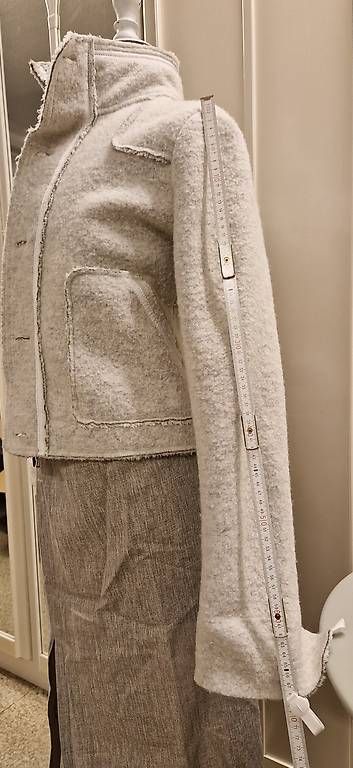 Giacche: NILE Sportswear Jacke beige – Usato da maienfeld venduto da flower1011 3