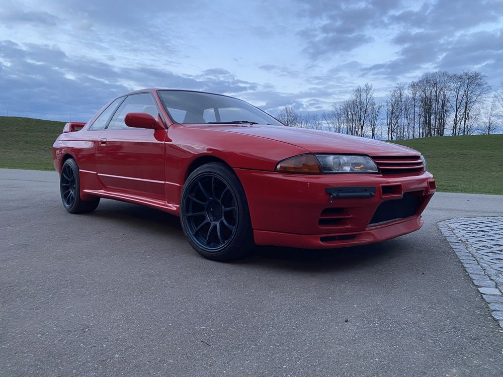 Nissan Skyline R32 GT-R