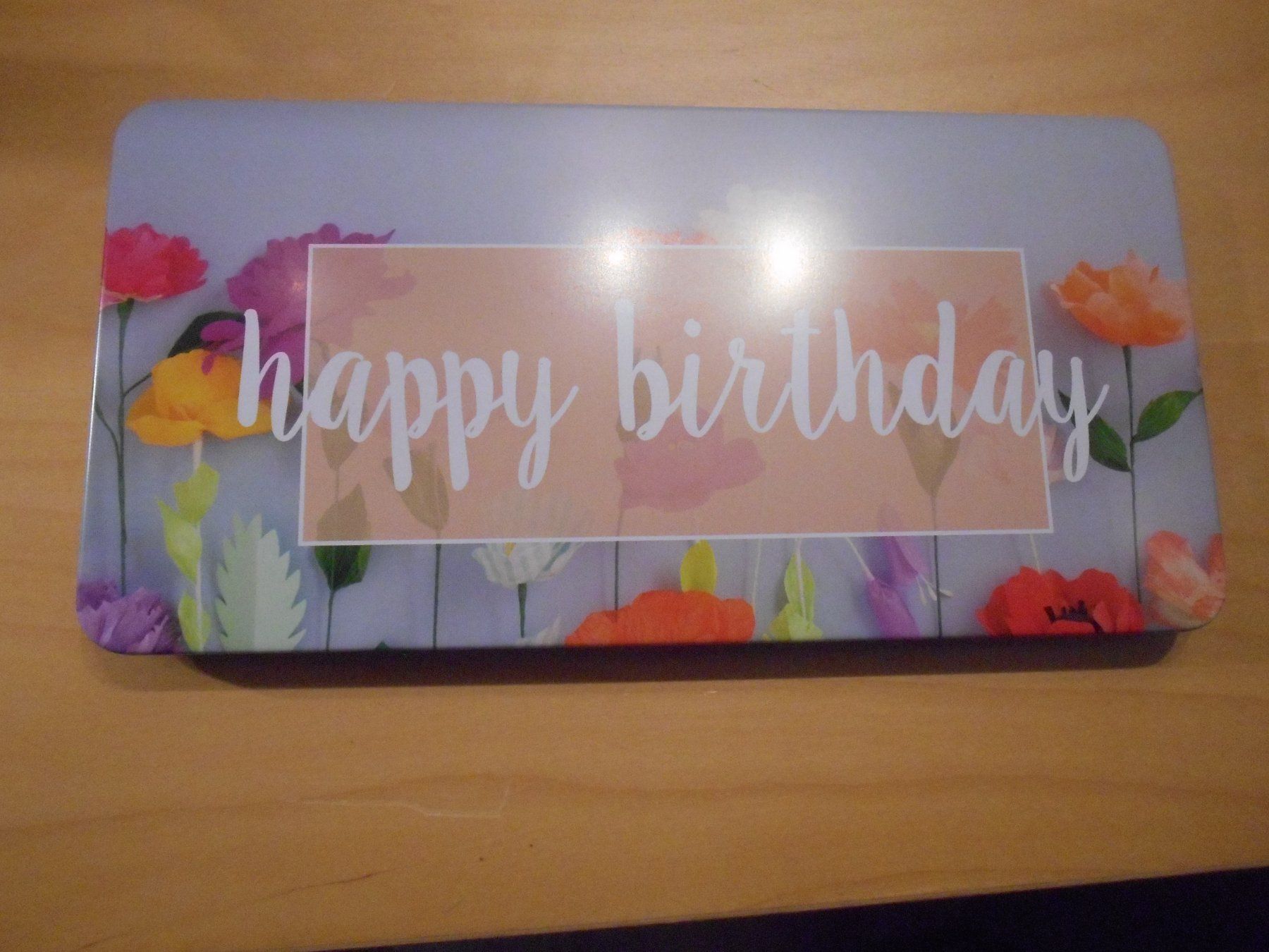 Autres décorations & accessoires: Blechschachtel "Happy Birthday" – D'occasion à Bretzwil par gbfluck