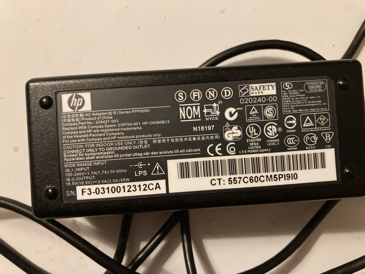 Hewlett Packard Caricabatterie: HP PPP009H Charger 65W AC Adapter Netzteil – Usato da Flawil venduto da rcnkr 1