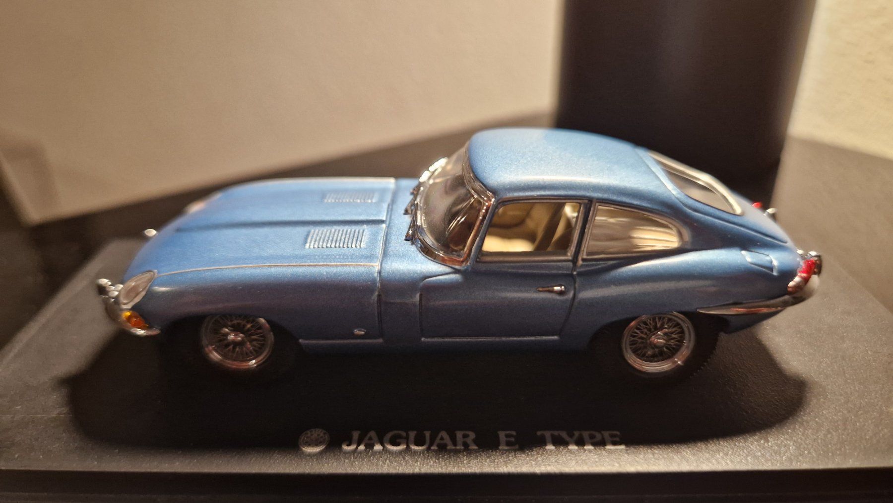 Kyosho Modellini d'auto: Jaguar E-Type von Kyosho 1:43 – Usato da Rütihof venduto da SonneMondSterne1985