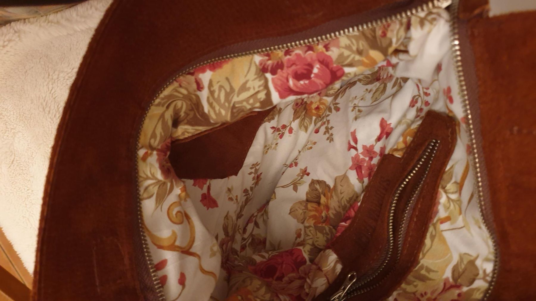 Borse da donna: Sabrina Tach /Suede Tote – Usato da Würenlos venduto da Abracadabra26 4