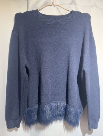 Pullover dunkelblau mit FluFlu-Abschluss