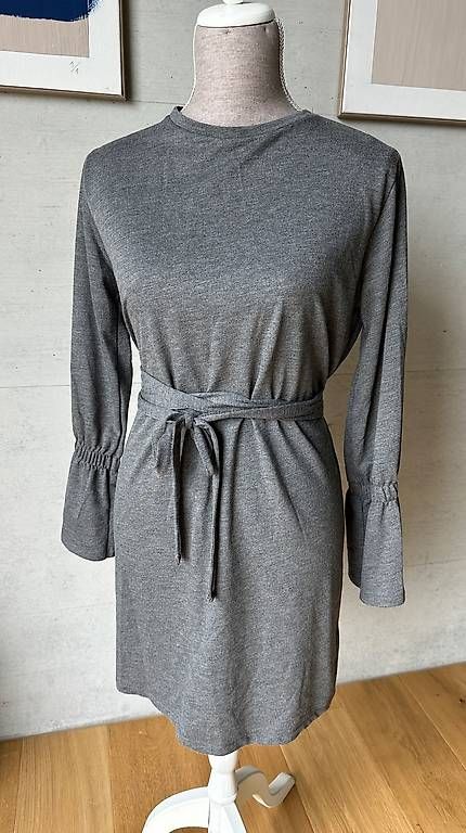 Zara Vestiti: Zara Kleid – Usato da Rombach venduto da ste_5zvl