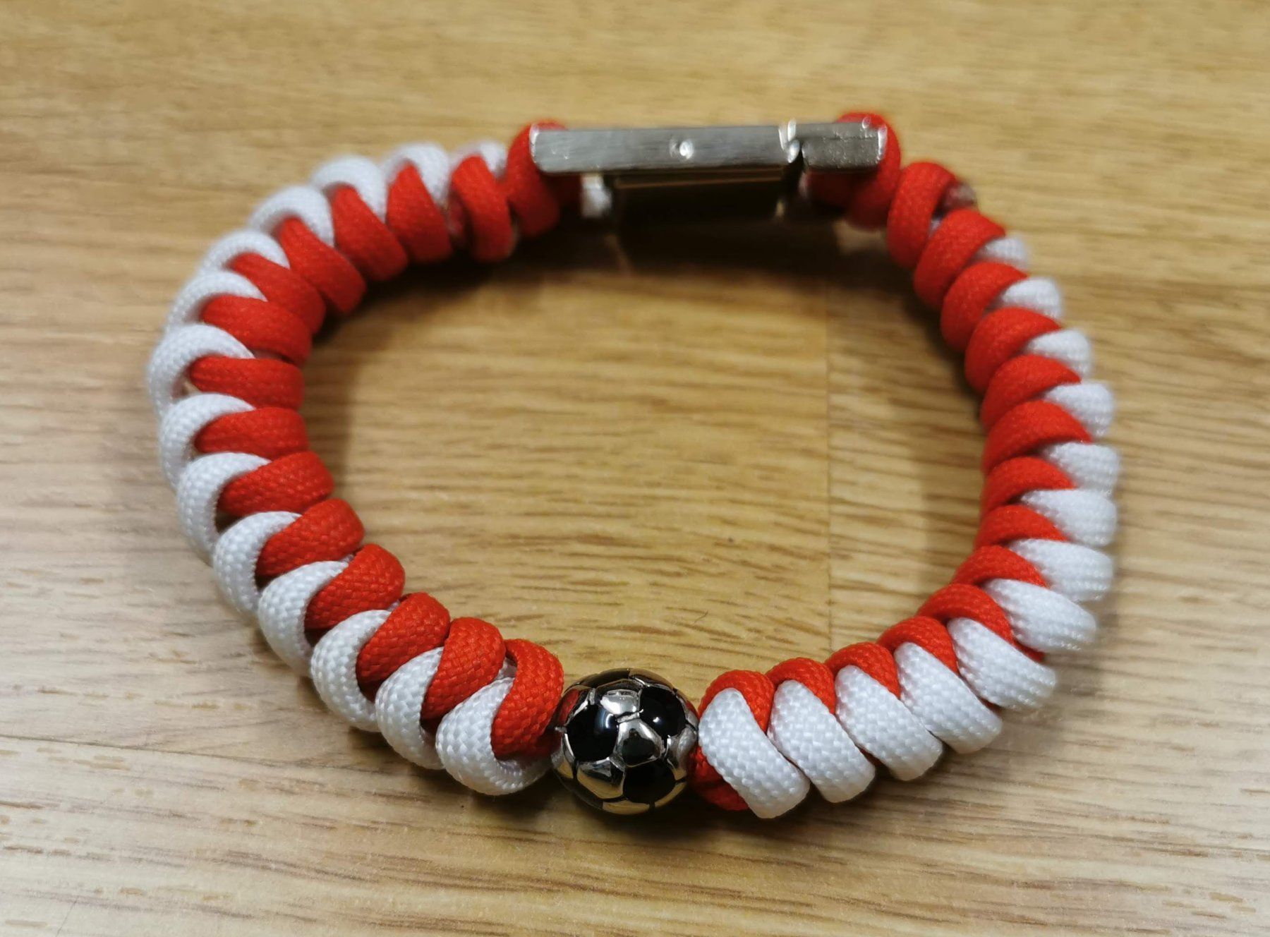 Bracciali & Braccialetti: FC Liverpool Armband – Nuovo e nell'imballaggio originale da Spiegel b. Bern venduto da JeromeG9 1