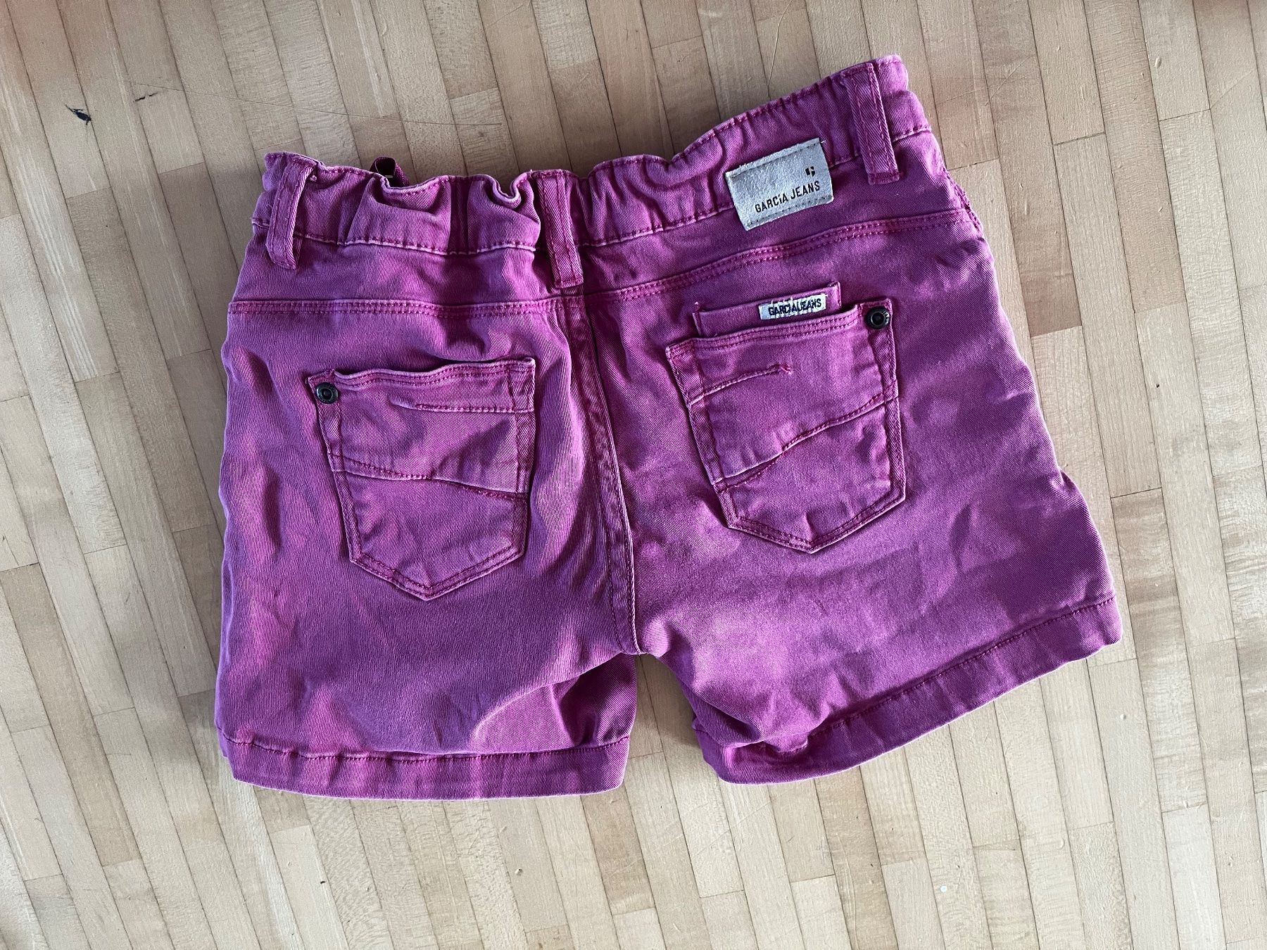 Pantaloni: Shorts Garcia Jeans 146 – Usato da Horgen venduto da Hoppelhase11 1