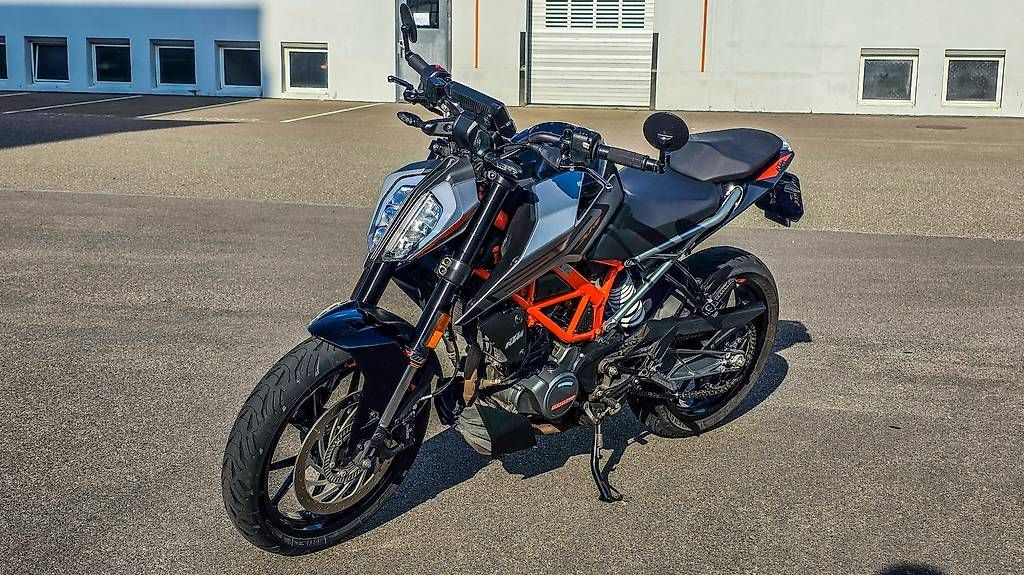 Strada: KTM Duke 125 (2022) – Usato da Bassersdorf venduto da sim_pb5g 2