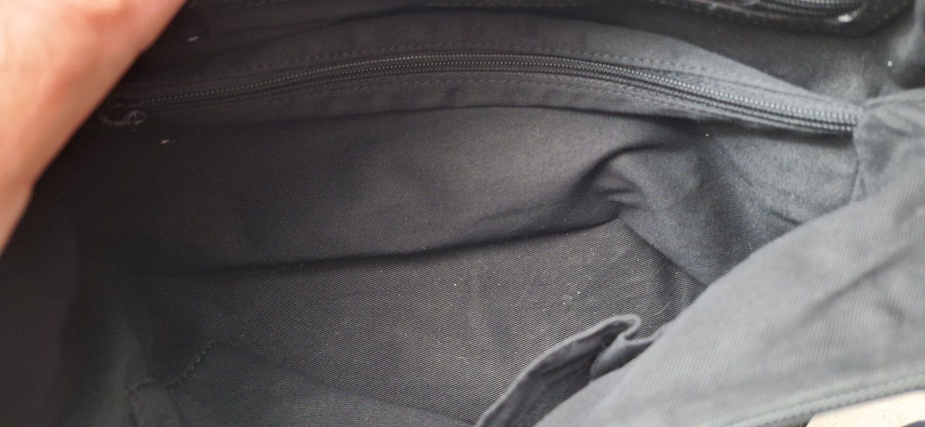 Borse da donna: Sac Phynes cuir noir – Usato da St-Triphon venduto da Jldr0 6
