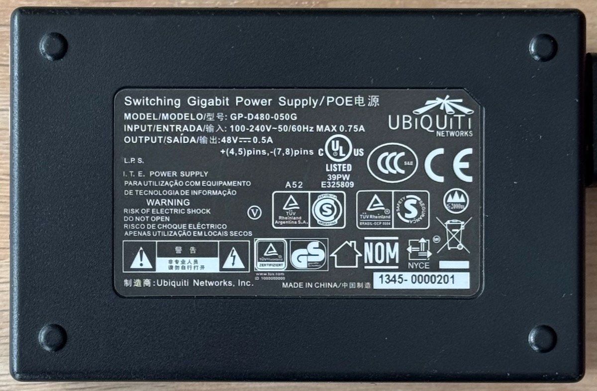 Ubiquiti Unità & Adattatore: Ubiquiti PoE injector 48V 0.5A – Usato da Glattpark (Opfikon) venduto da theotherguy 1