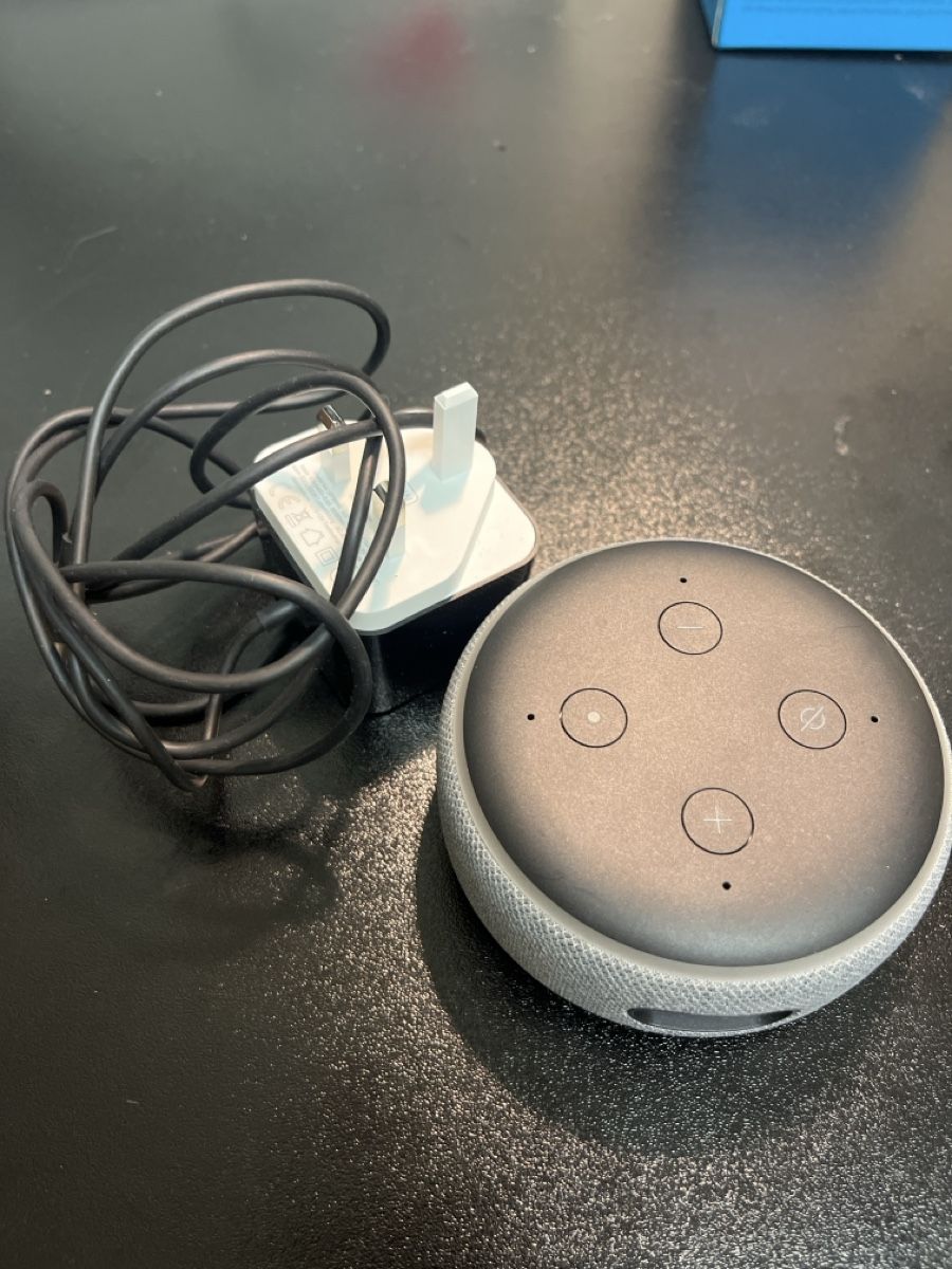 Amazon Haut-parleurs: Alexa Echo Dot  – D'occasion à Zürich par pee_9dxh 1