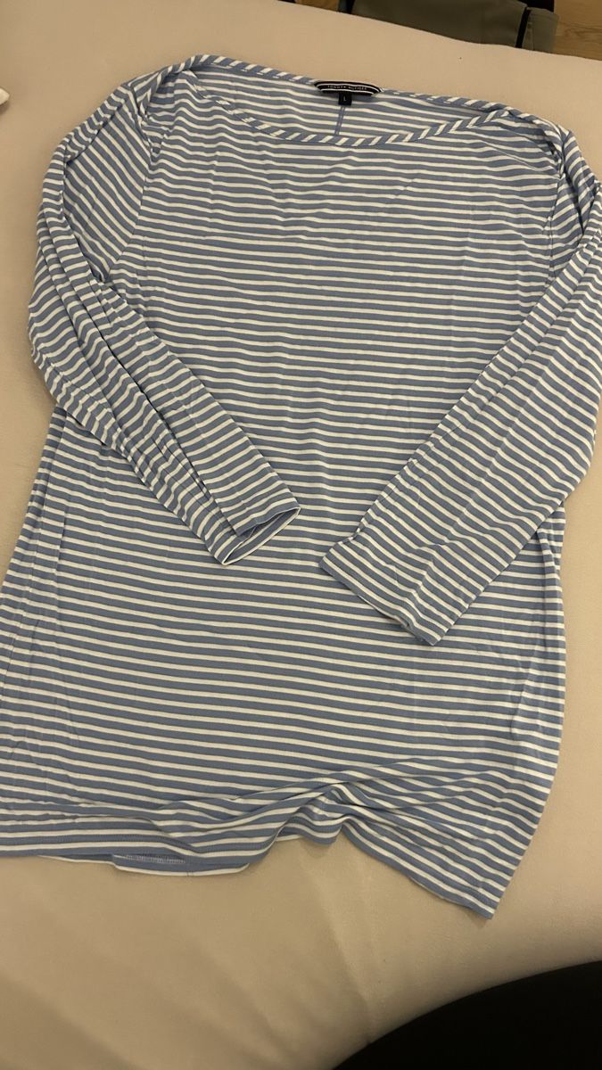 Tommy Hilfiger T-shirt: Tommy Hilfiger T-Shirt – Usato da Zürich venduto da han_fl5x 2