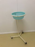 Retro Ständer mit Bechen