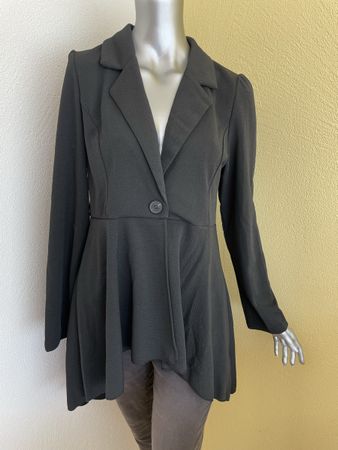 Schwarzer Blazer Gr. L - tailliert, assymetrisch