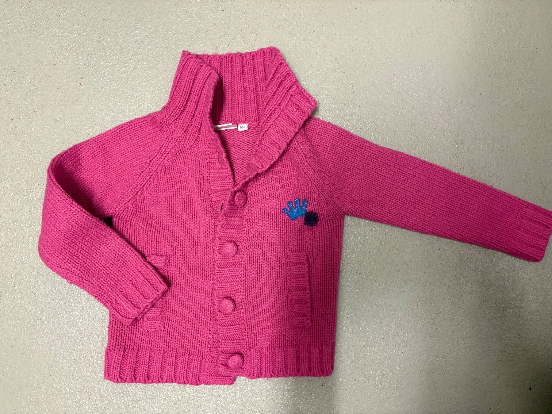Pulls et sweat-shirts: 2 Mädchen Pullover gr 98-110 alle 9chf – D'occasion à Birmensdorf ZH par mea_9d7c 1