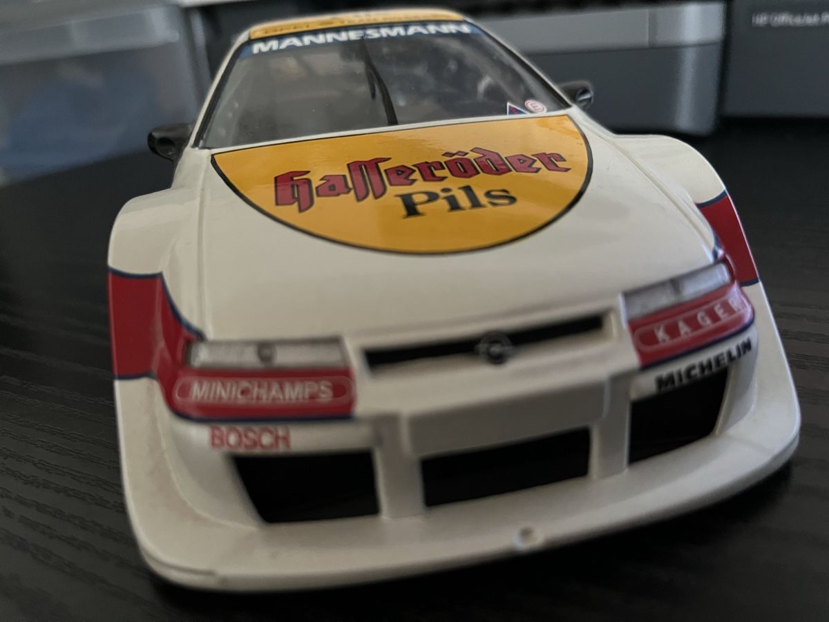 Opel Modellini d'auto: Opel Calibra V6 DTM. 1:18 UT – Usato da Rümlang venduto da Papamoll4