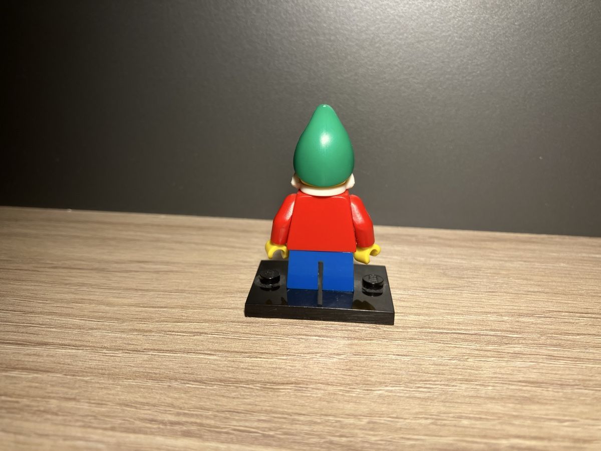 Lego Figuren: LEGO Lawn Gnome Minifigur – Gebraucht aus Eschenbach SG von inesundurs 1