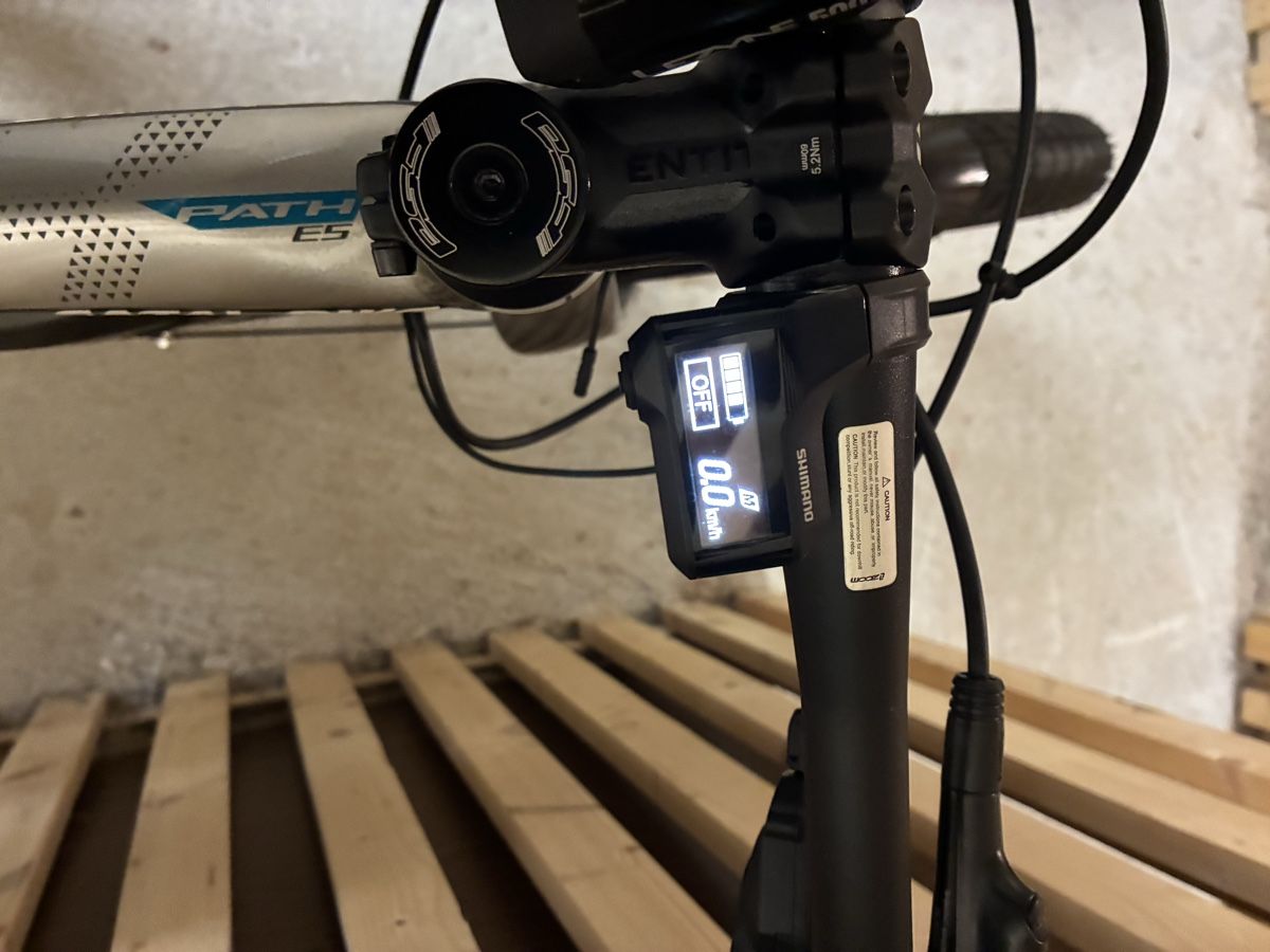 Shimano Velos: Fatal Bike Vélo Électrique Urbain Shimano, État Neuf! (51) – Neu (gemäss Beschreibung) aus Collombey von Jeandanielgorris 1