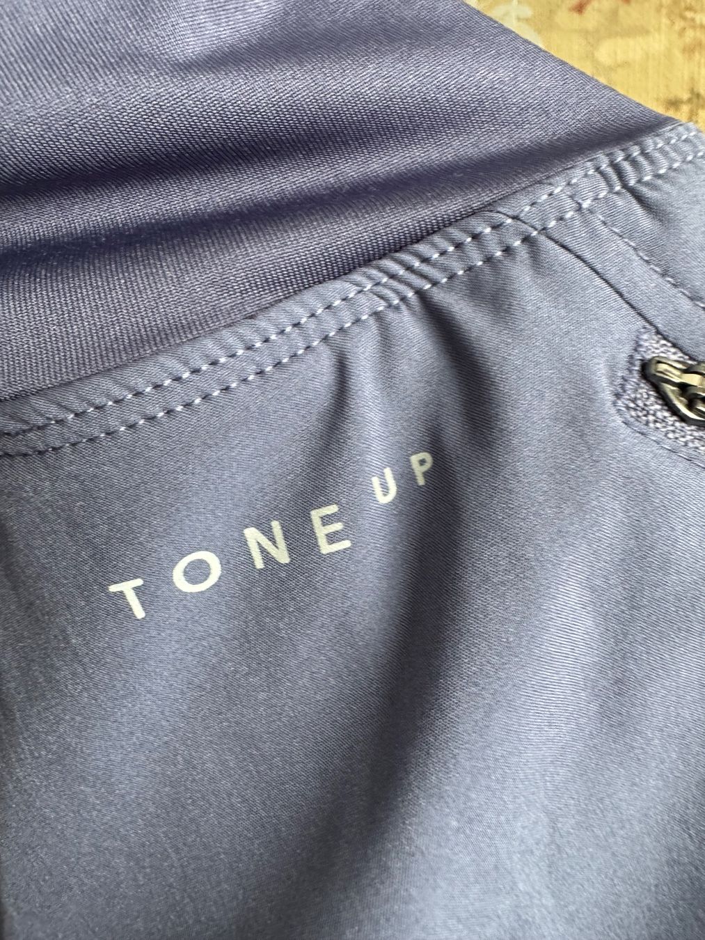 Pantaloni: Shorts 2 in 1 – Usato da Obfelden venduto da cesarina10 3