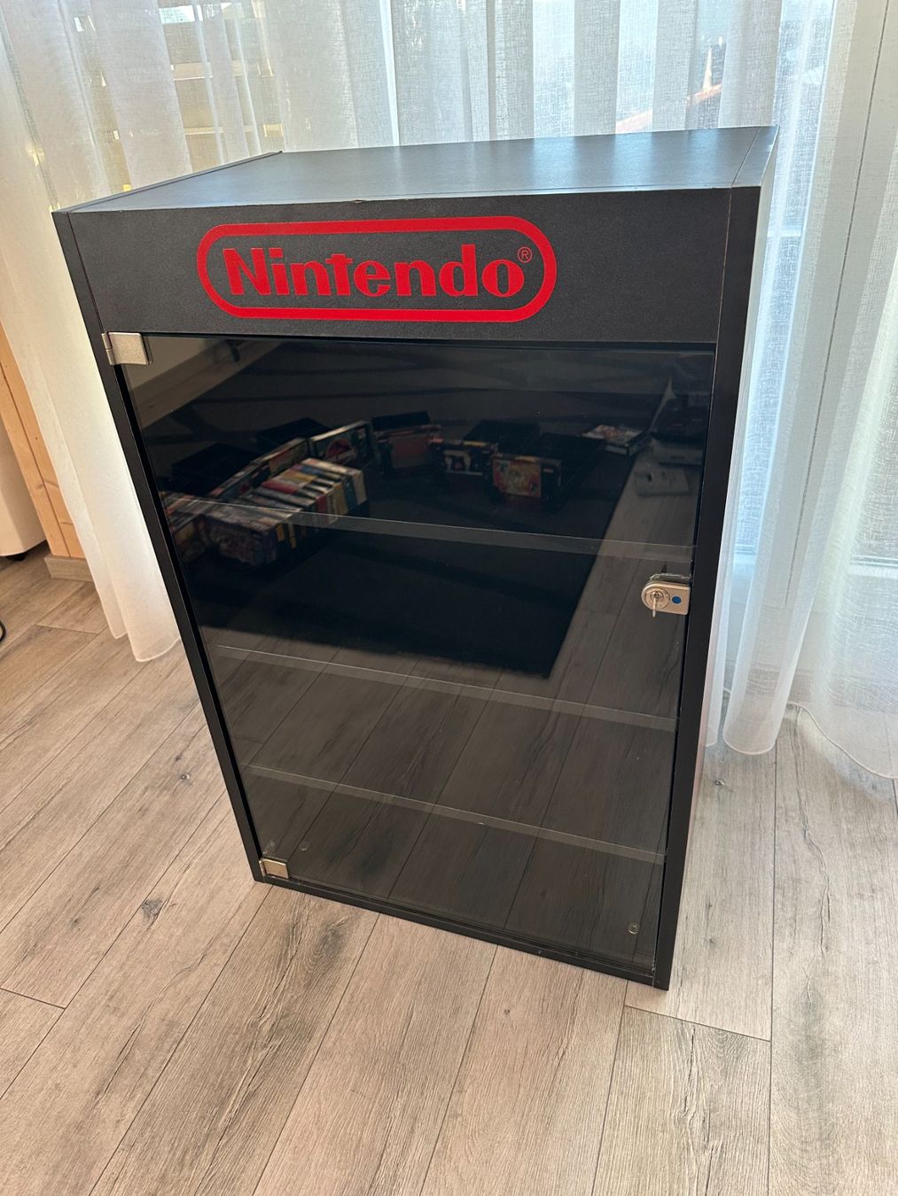 Vitrines: Original Nintendo Vitrine / Sammlervitrine – D'occasion à Engwilen par Sale_24