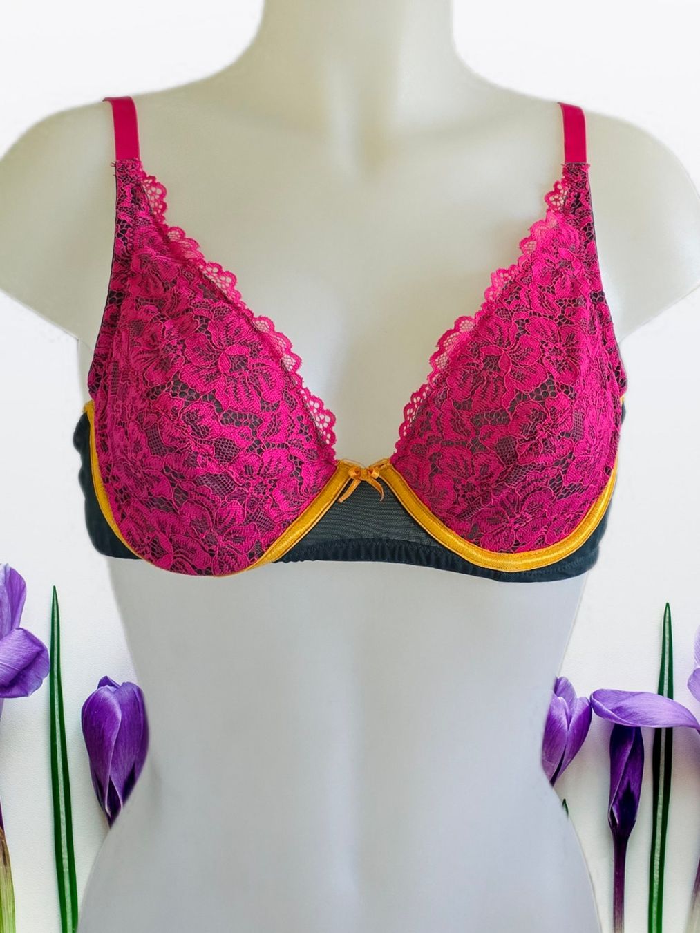 Altra biancheria intima: Spitzen-BH NEUWERTIG – Nuovo (secondo la descrizione) da Aarburg venduto da Hystoria