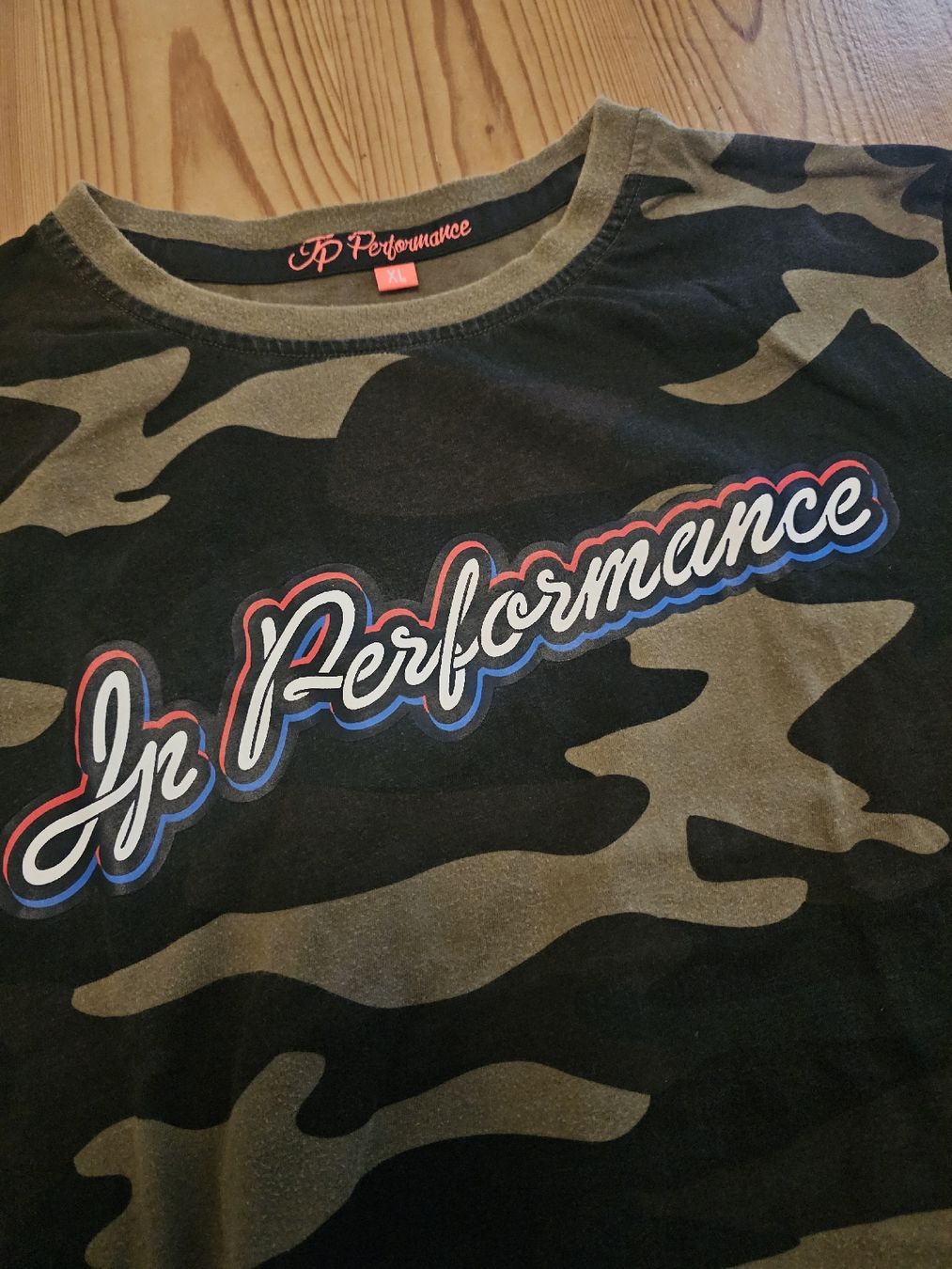 T-shirt: JP Performance Camo Shirt – Usato da Siselen BE venduto da Janik_98 1