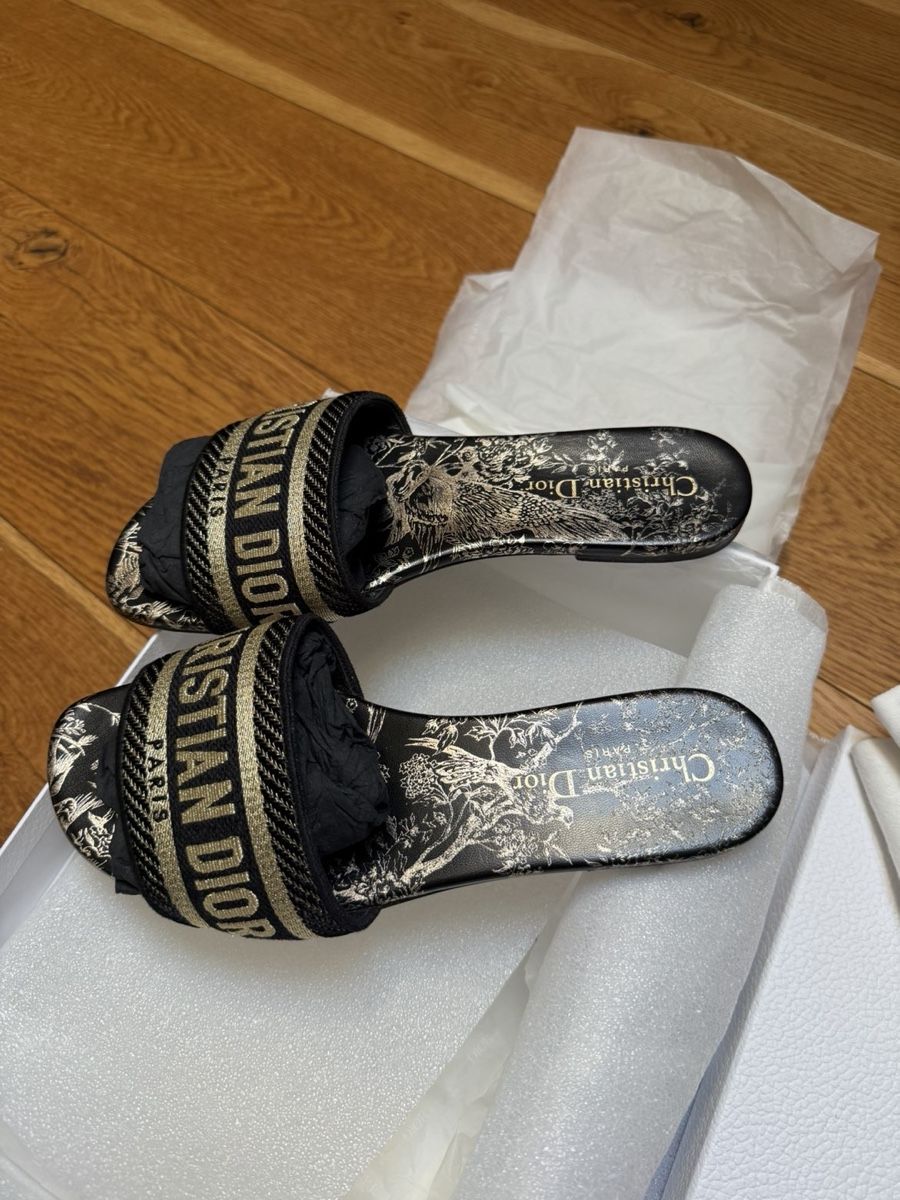 Dior Scarpe da donna: Dior Dway sandals  – Usato da Vésenaz venduto da lia_9ljt 2