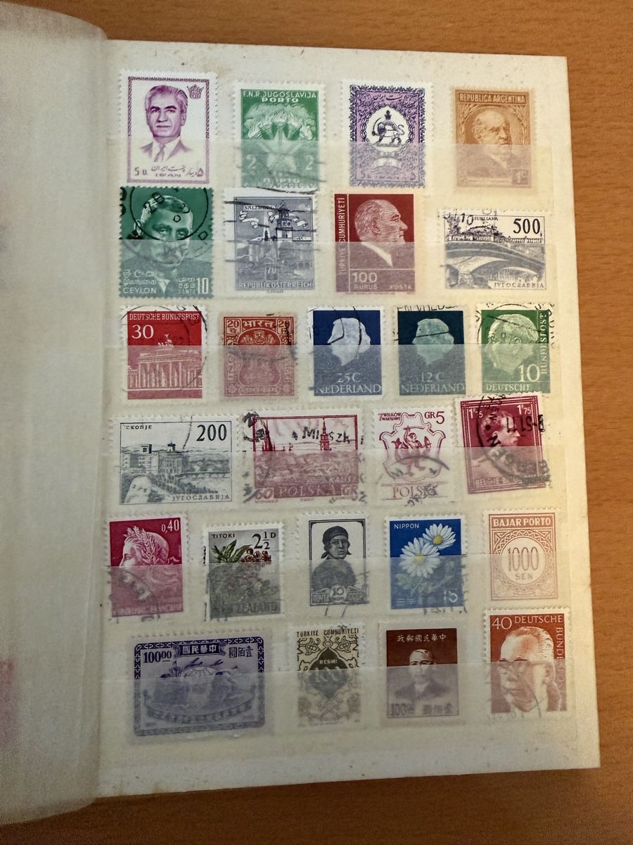 Album: Zwei Briefmarkenalben – Usato da Dättwil AG venduto da MILehner 8