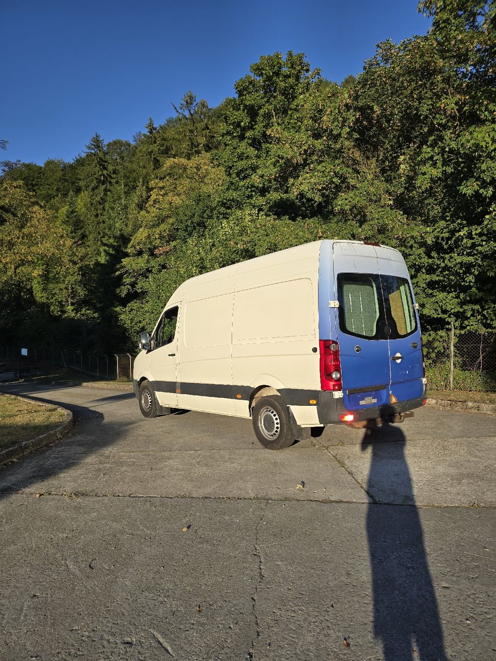 VW Nutzfahrzeuge: VW Crafter 35 Lieferwagen – Gebraucht aus Fischingen von Produktix 4