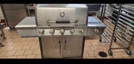 Griller mit gas